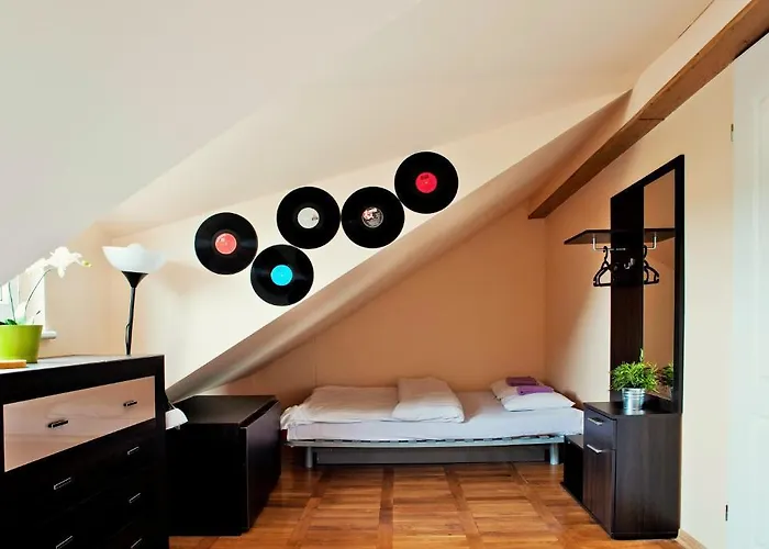 Bailando Wroclawska 25 호스텔 포즈난